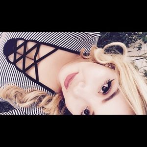 Meet your Posher, Norma